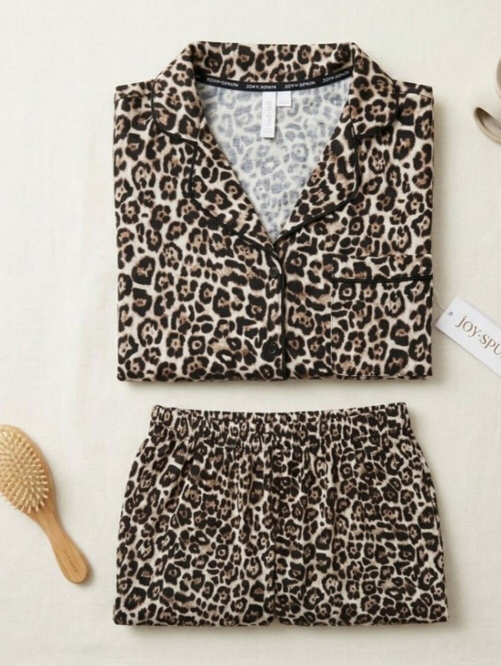 NEW! Joyspun Leopard Print Short Pajama Set - Cream & Black Sz Medium NWT - Picture 2 of 3